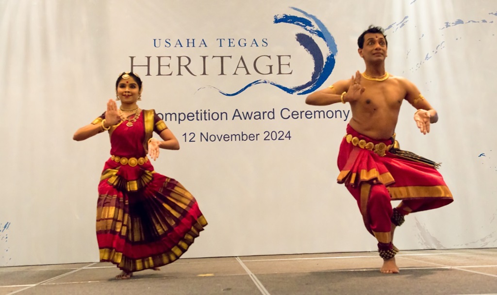 UTH_Celebrates_21_Young_Malaysian_Artists_in_its_Heritage_Art_Competition_2024_img1.jpg UTH_Celebrates_21_Young_Malaysian_Artists_in_its_Heritage_Art_Competition_2024_img1.jpg
